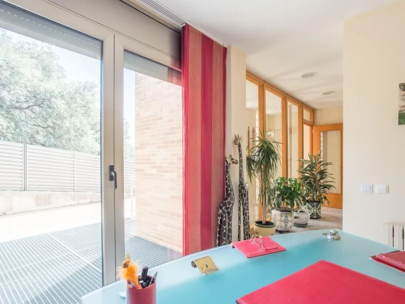 Luxury Villa with Infinity Pool and Exclusive Design in Sant Vicenс de Montalt, Barcelona 