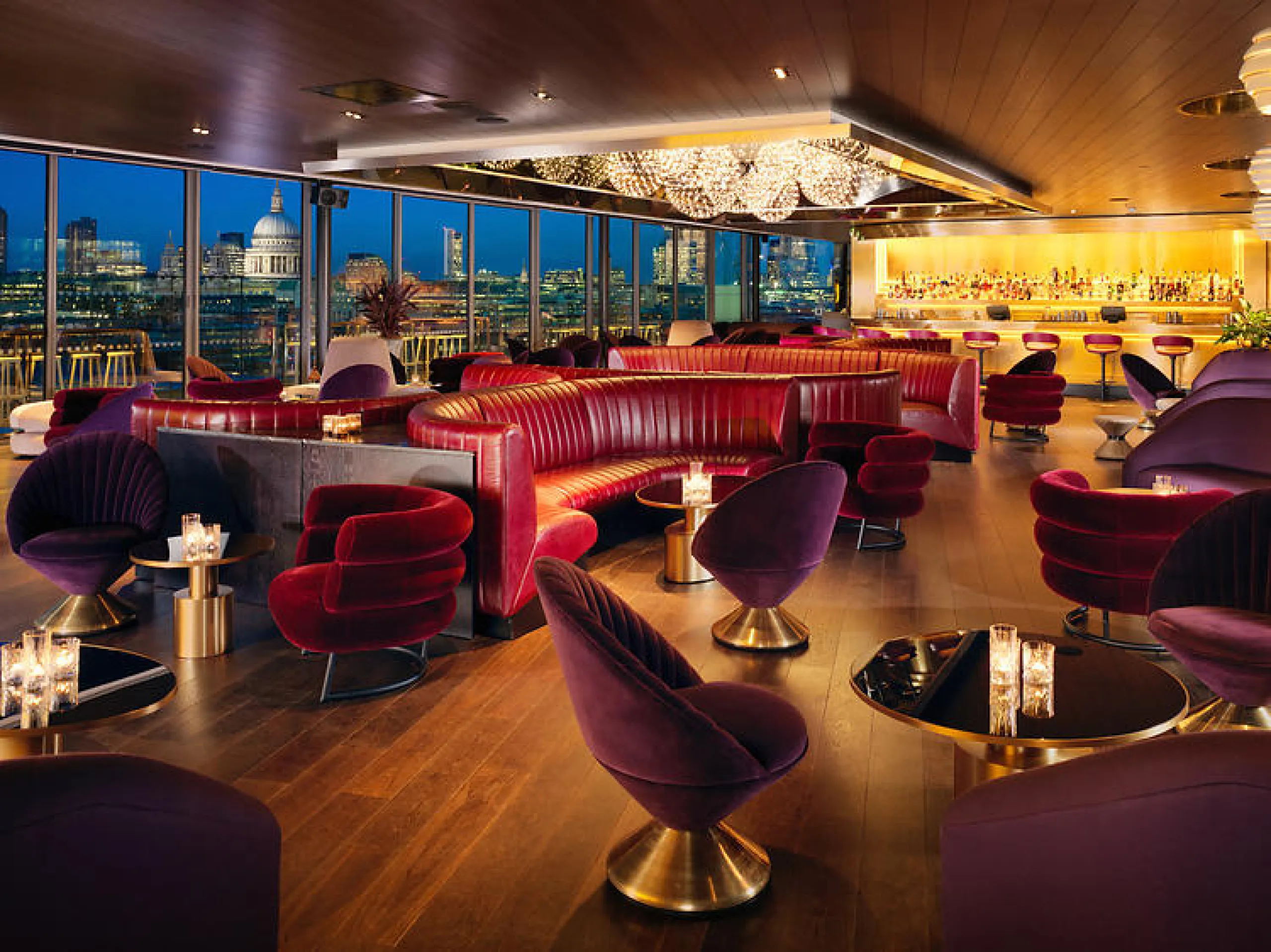 Landmark large-scale hotel in Madrid with high investment potential