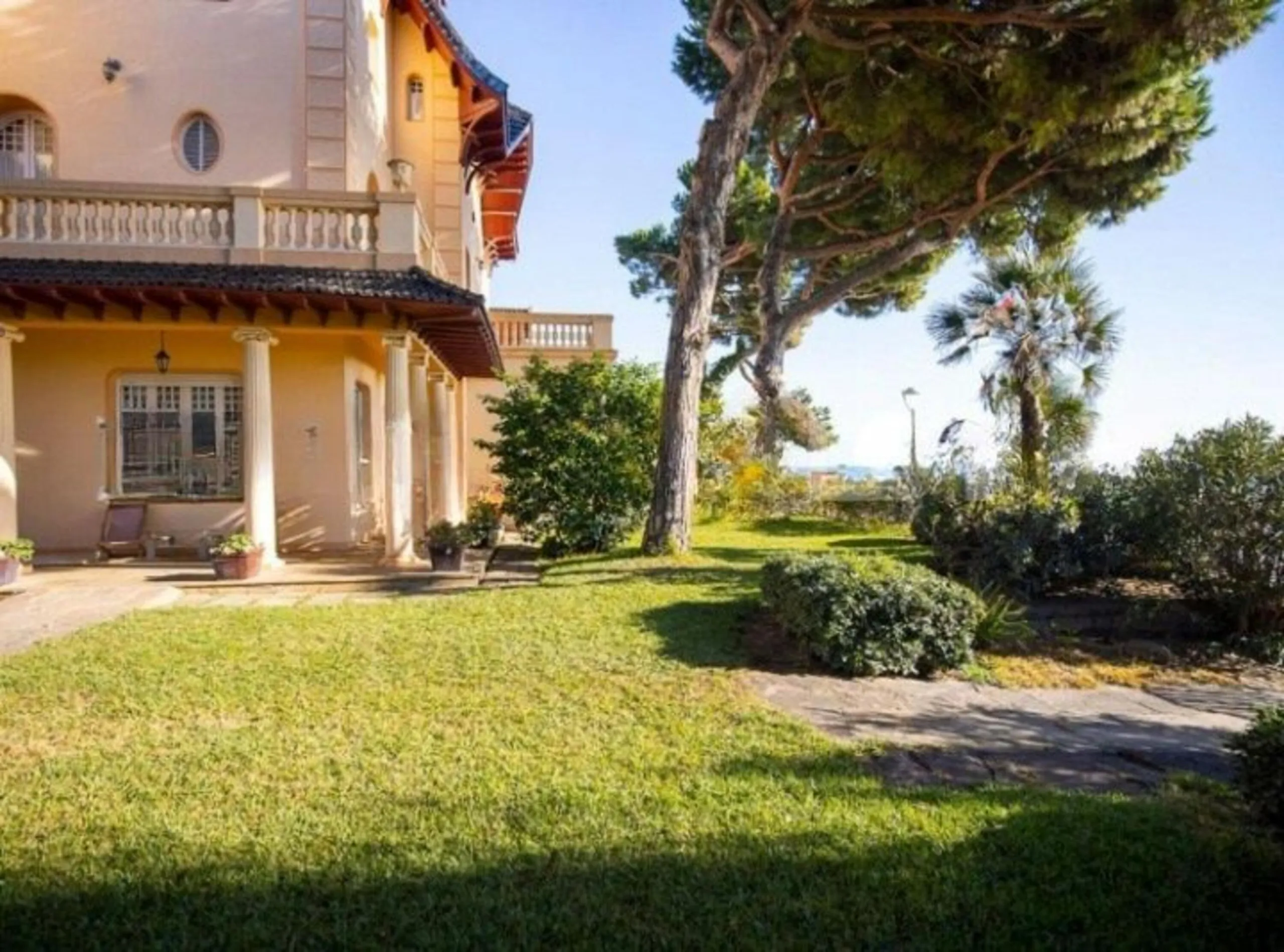 Modernist Seafront Estate on Paseo de los Ingleses, Caldes d’Estrac, Barcelona
