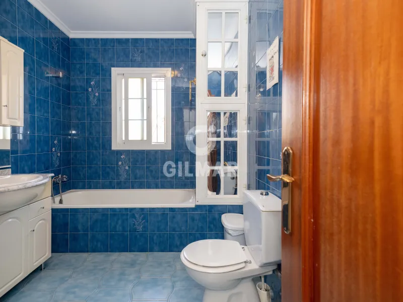 Chalet Independiente en Estepona - Málaga
