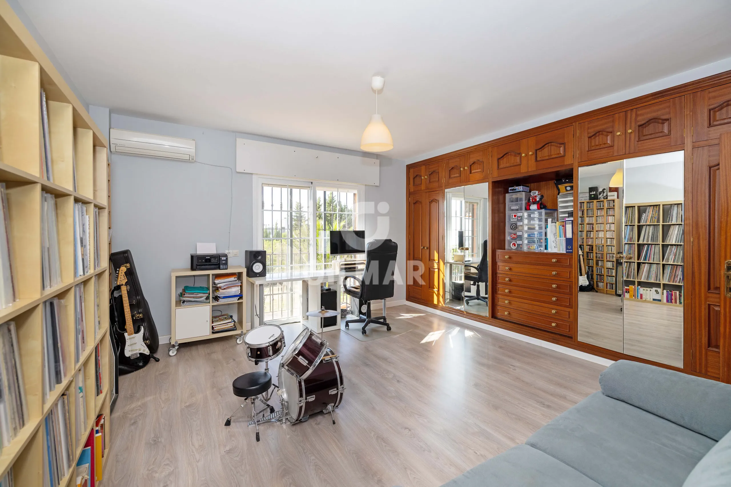 Chalet Independiente en Estepona - Málaga