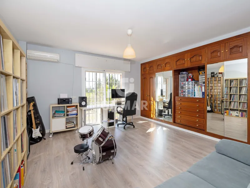 Chalet Independiente en Estepona - Málaga