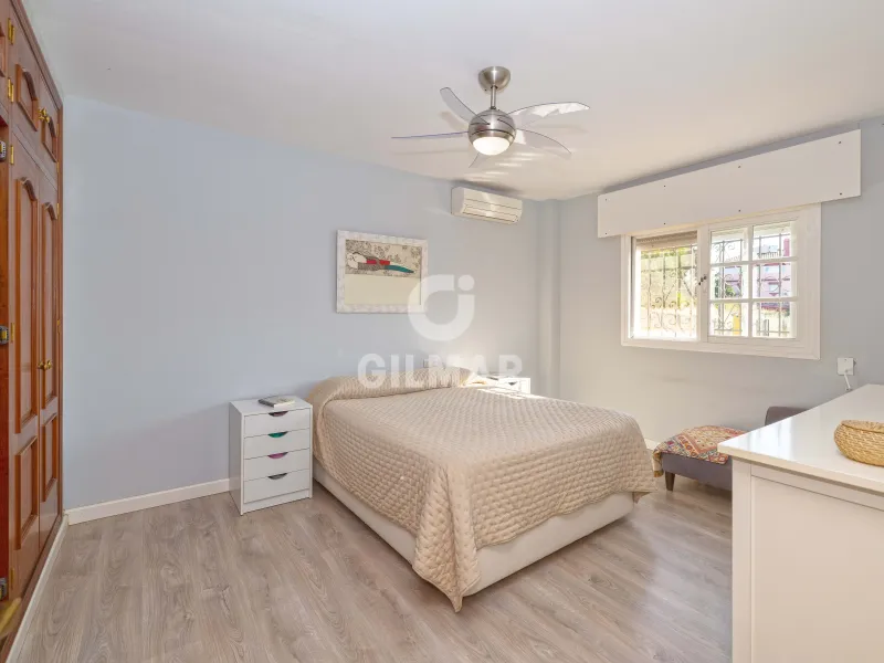 Chalet Independiente en Estepona - Málaga