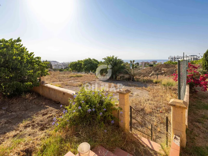 Chalet Independiente en Estepona - Málaga