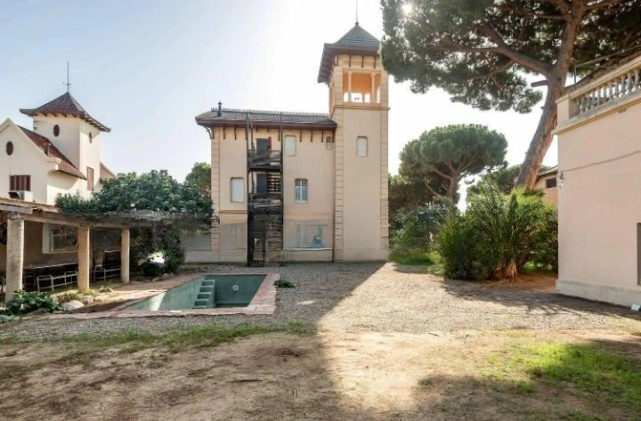 Modernist Seafront Estate on Paseo de los Ingleses, Caldes d’Estrac, Barcelona