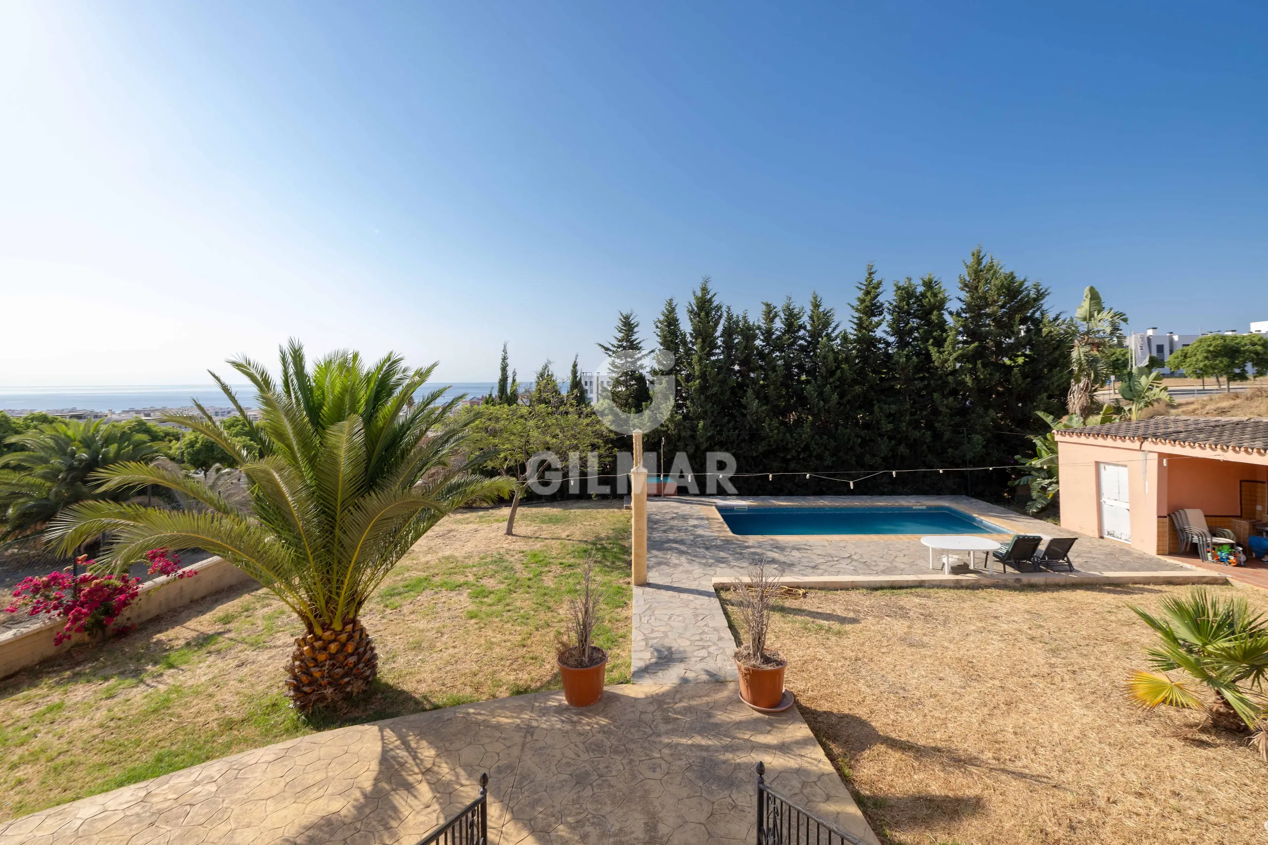 Chalet Independiente en Estepona - Málaga