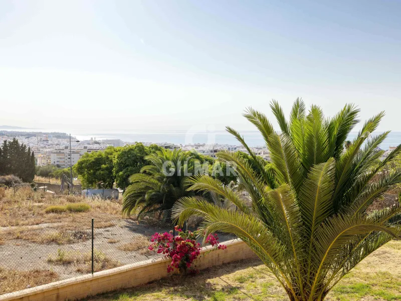 Chalet Independiente en Estepona - Málaga