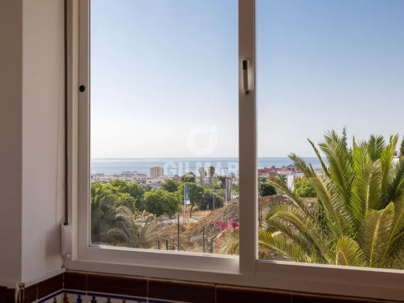 Chalet Independiente en Estepona - Málaga