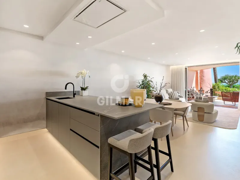 Apartment in Estepona Este - Málaga