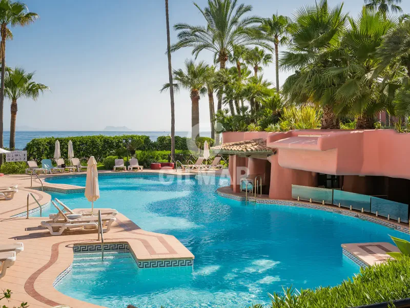 Apartment in Estepona Este - Málaga