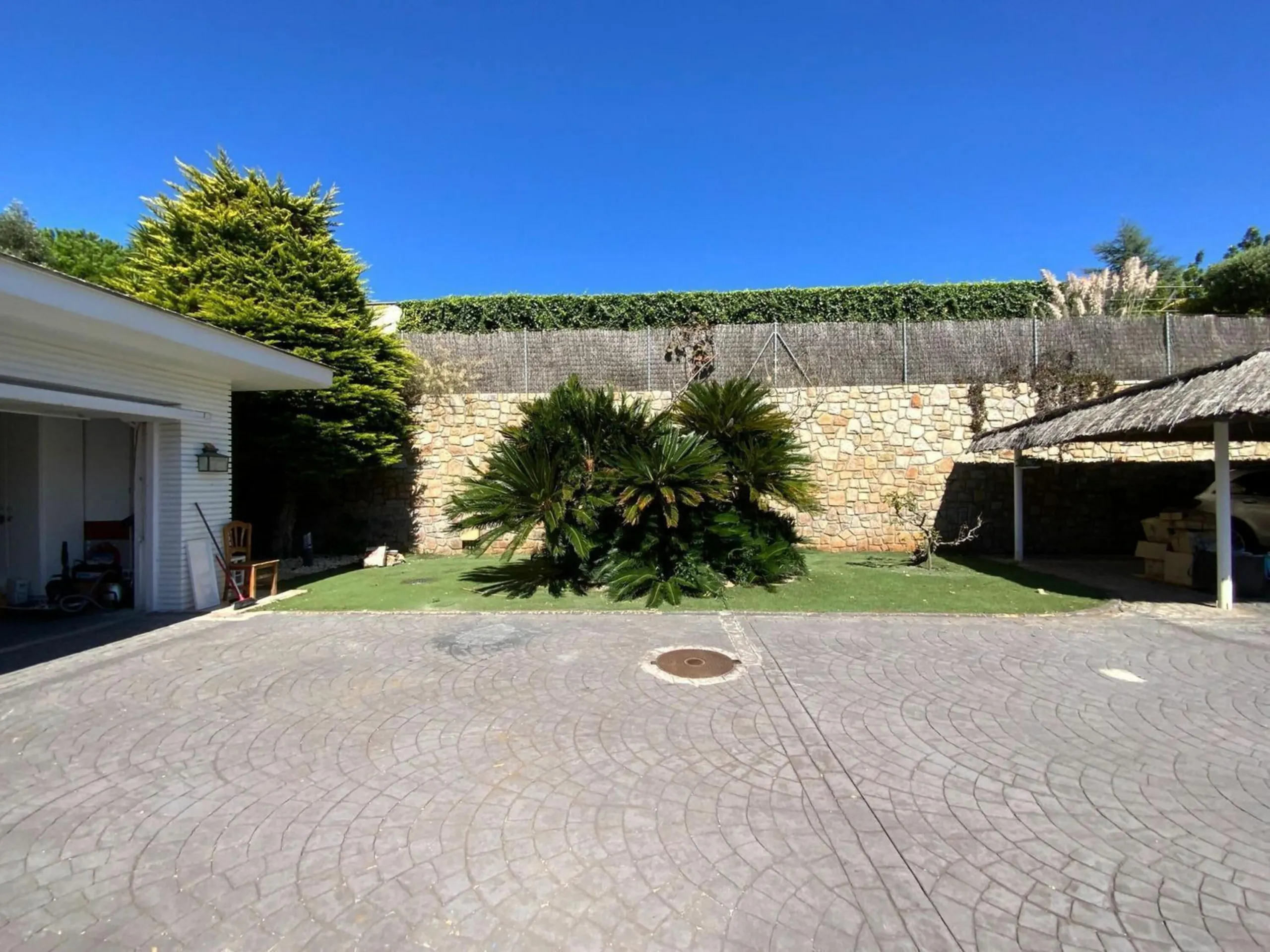 Exclusive Estate with Sea Views in Sant Vicenc de Montalt, Barcelona