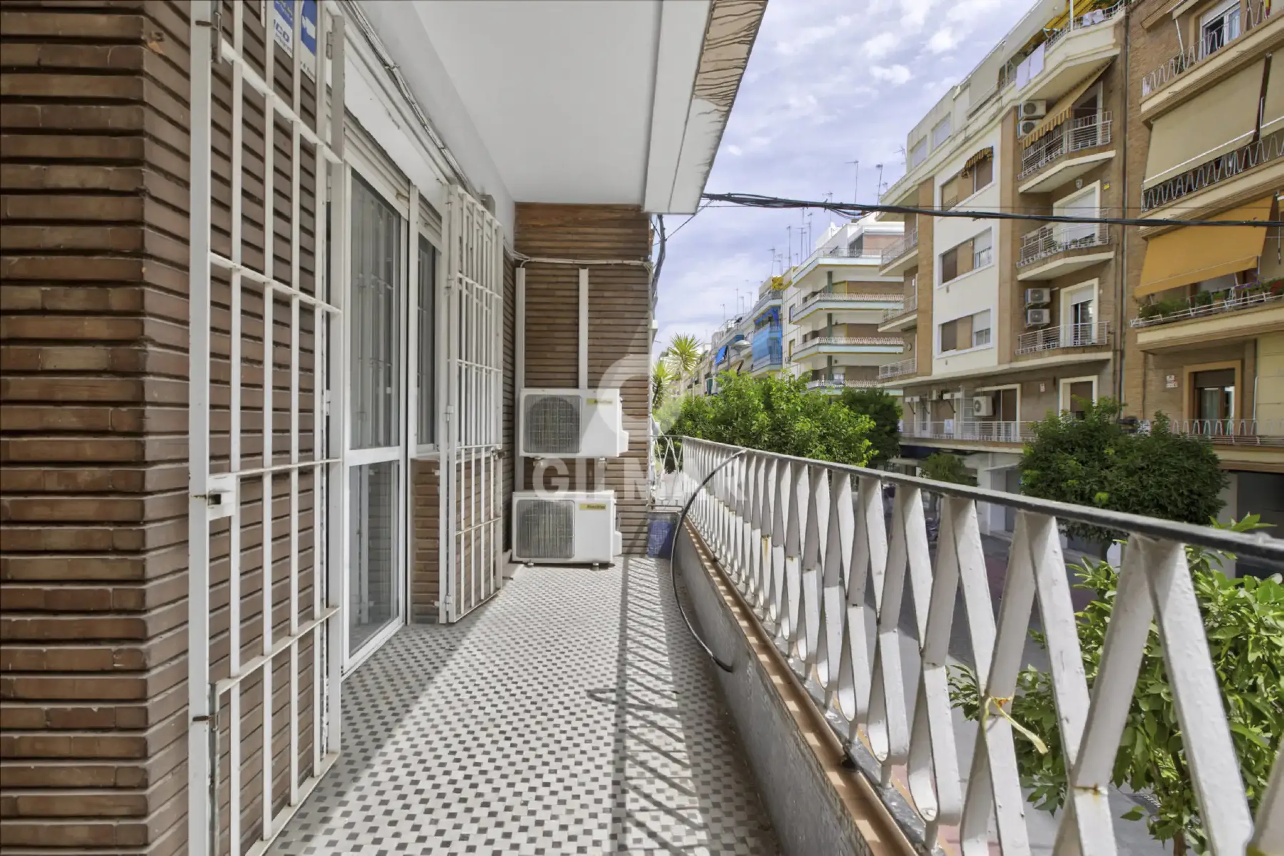 Piso en Los Remedios - Sevilla