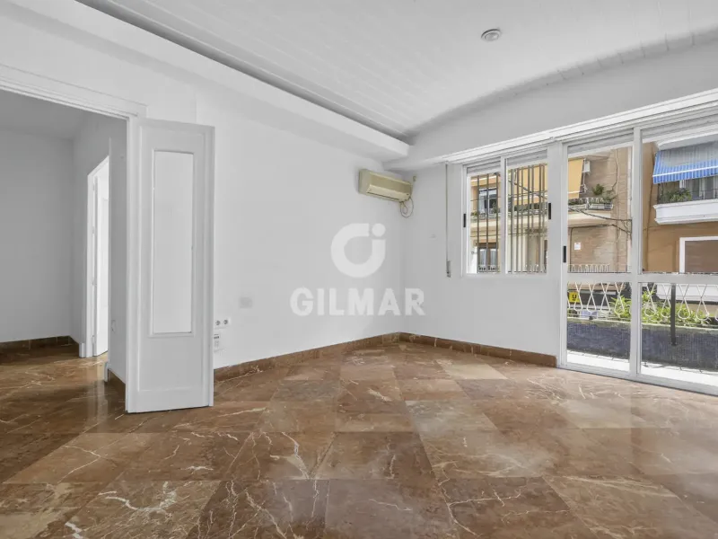 Piso en Los Remedios - Sevilla