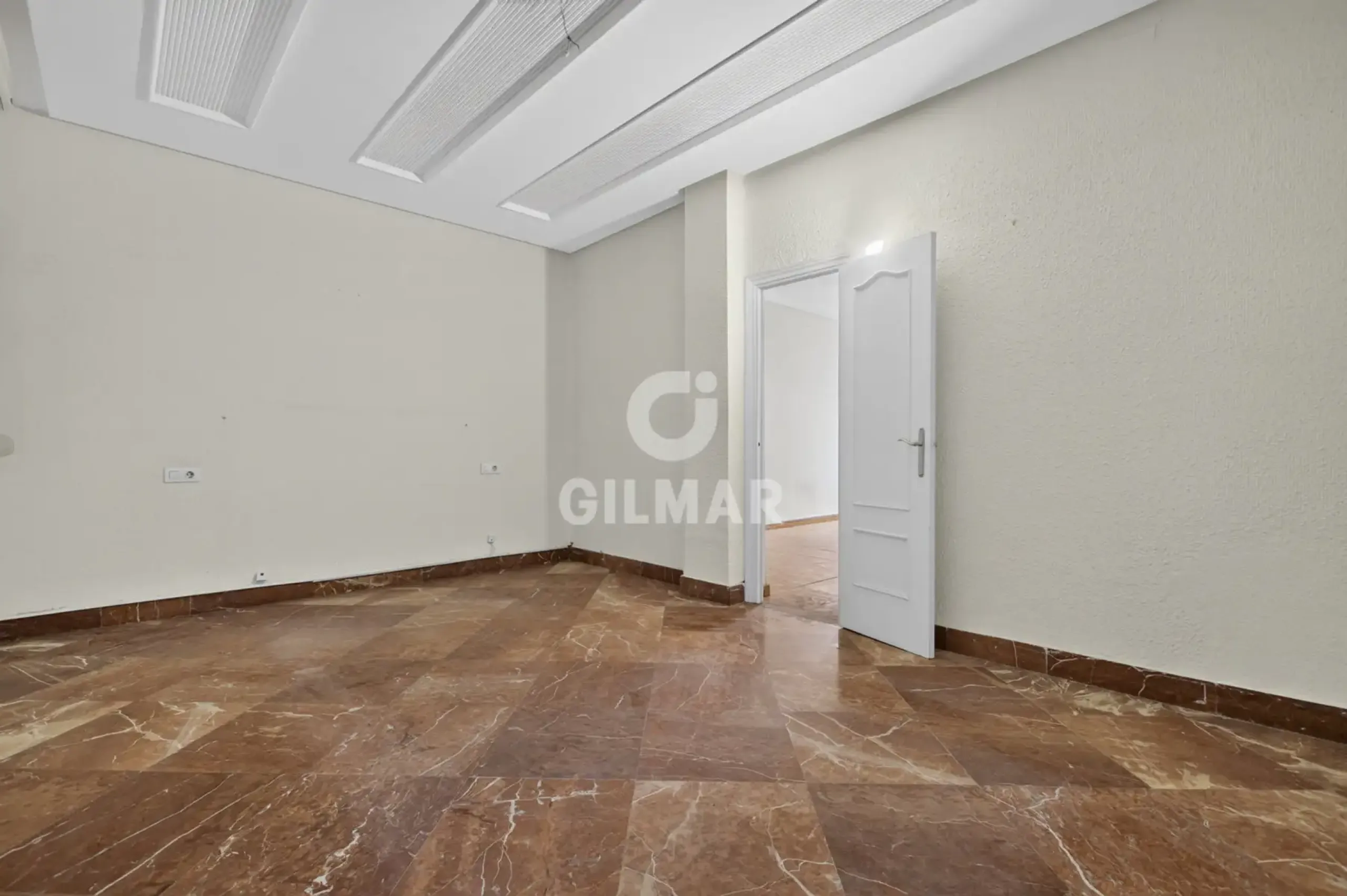 Piso en Los Remedios - Sevilla