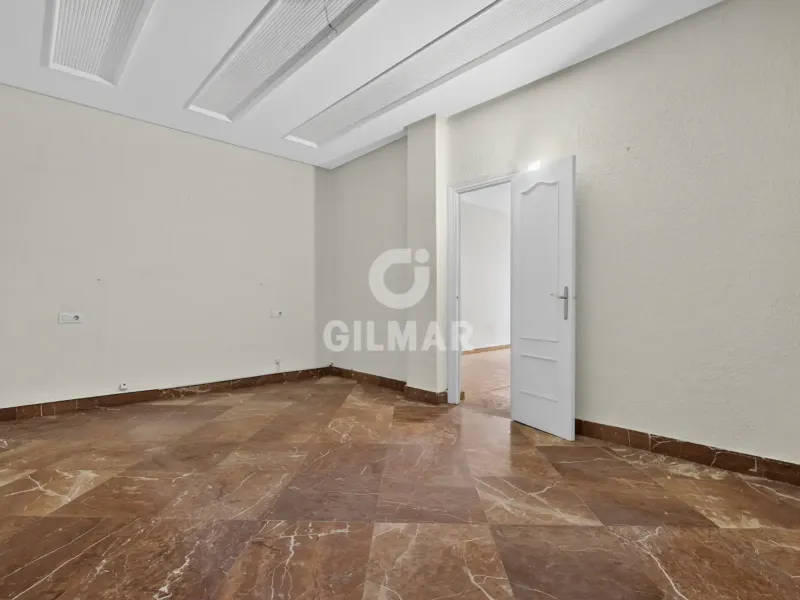 Piso en Los Remedios - Sevilla