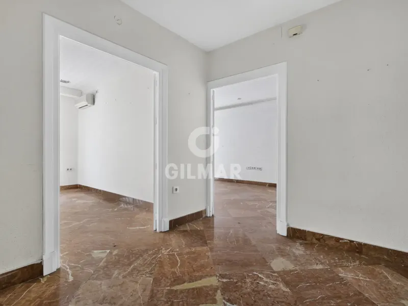 Piso en Los Remedios - Sevilla