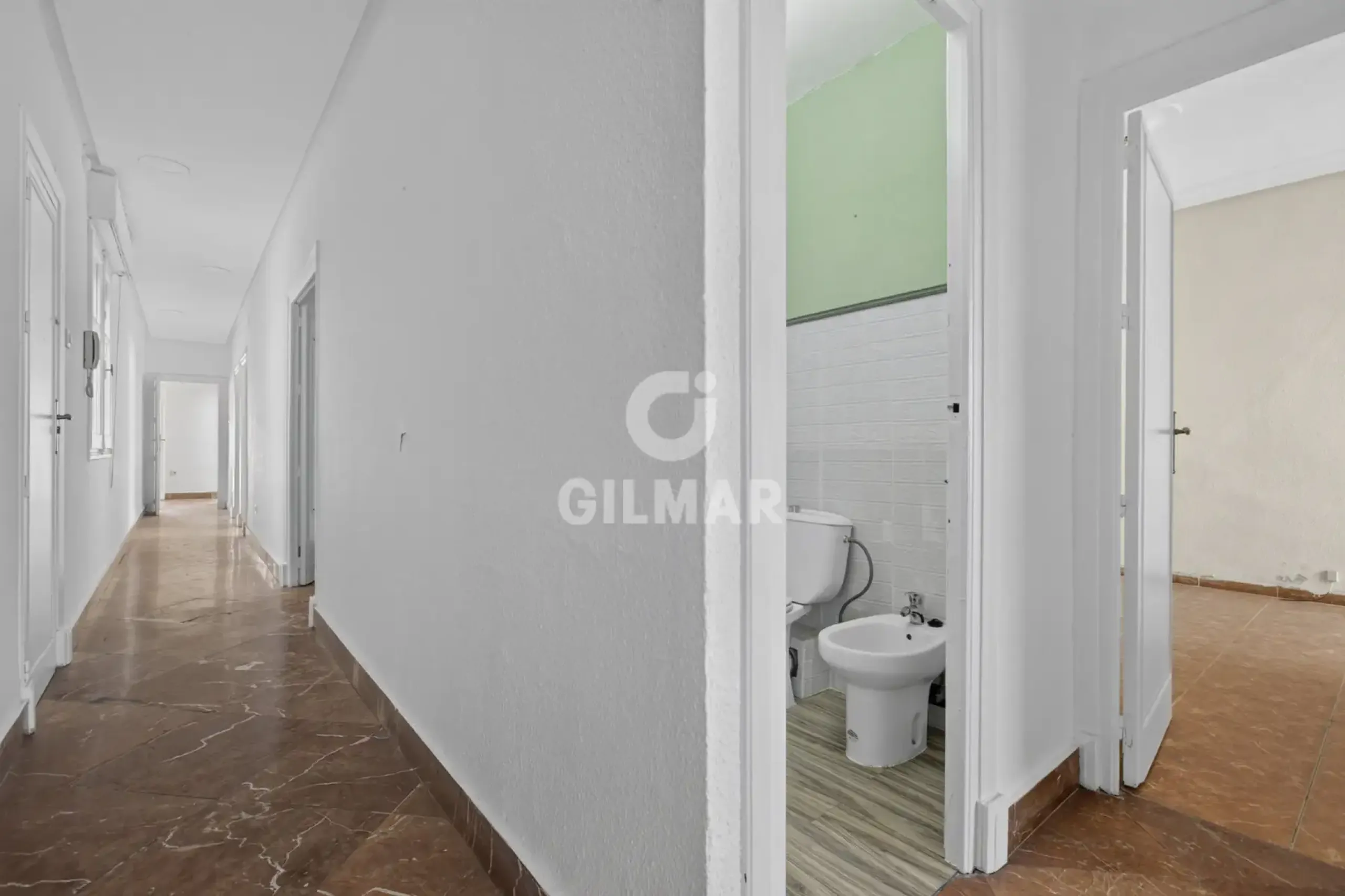 Piso en Los Remedios - Sevilla
