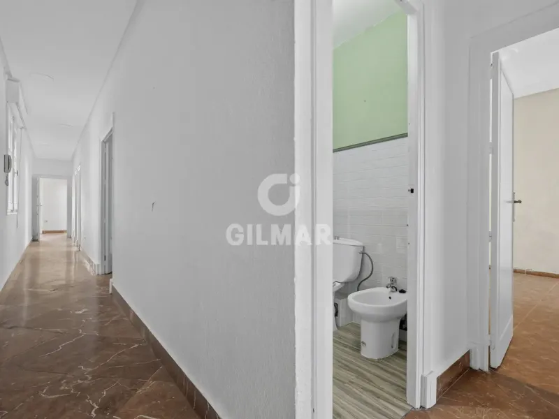 Piso en Los Remedios - Sevilla
