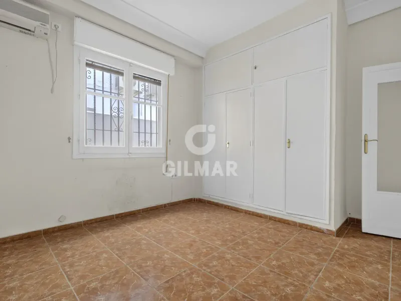 Piso en Los Remedios - Sevilla