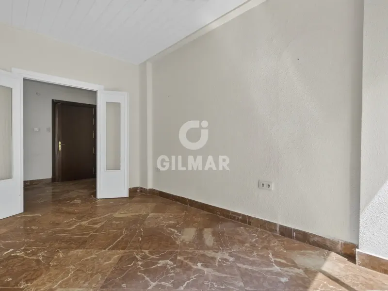Piso en Los Remedios - Sevilla