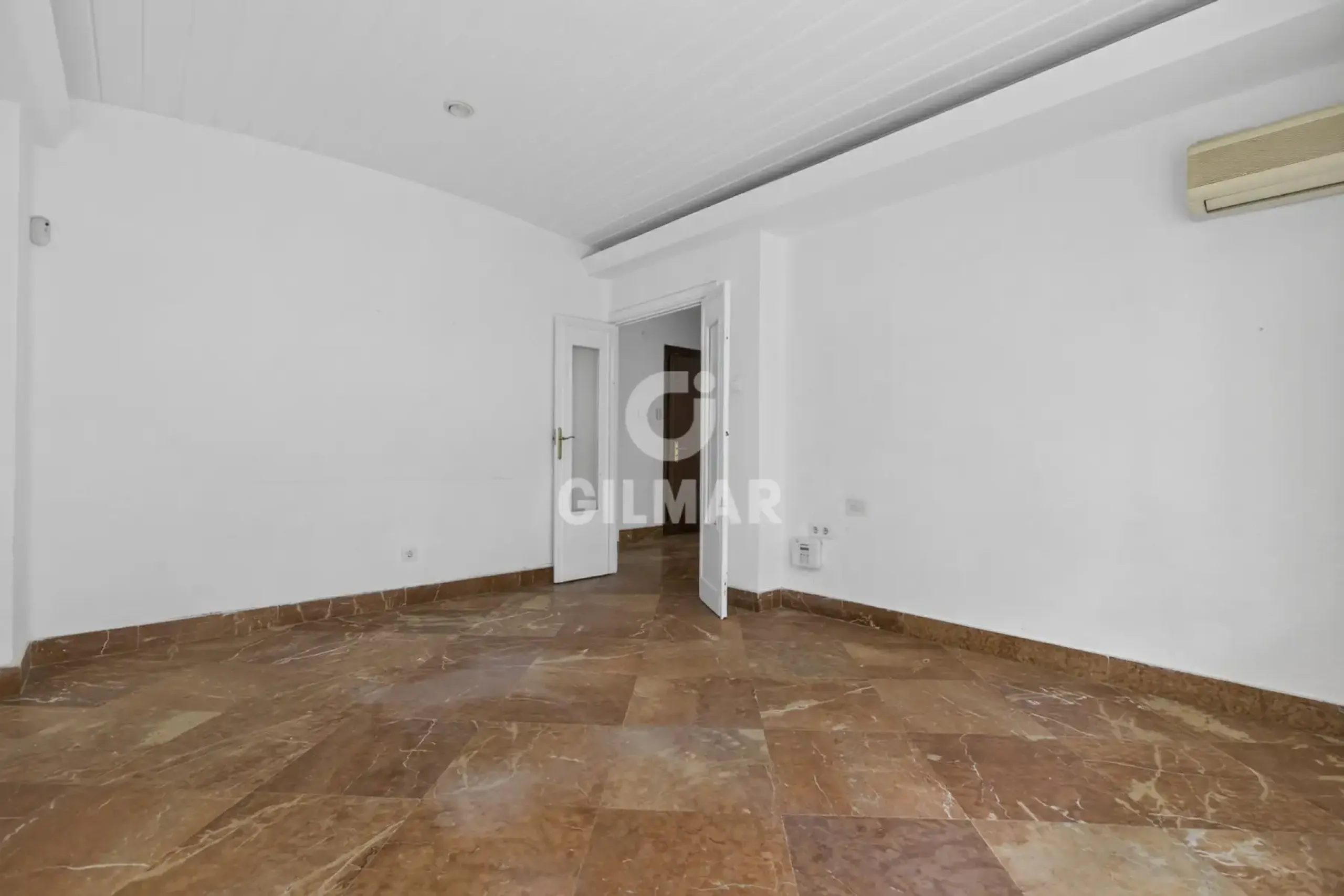 Piso en Los Remedios - Sevilla