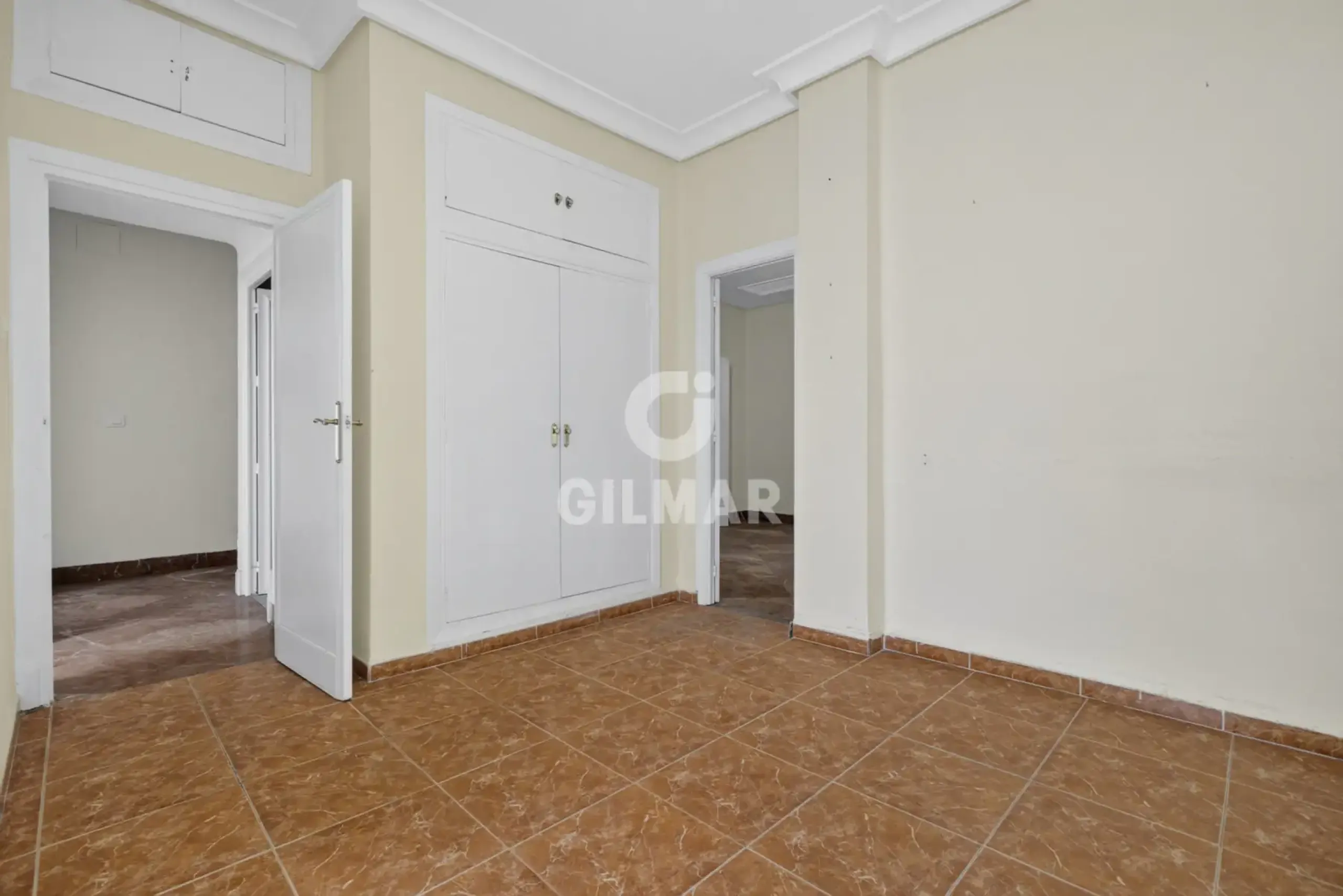 Piso en Los Remedios - Sevilla