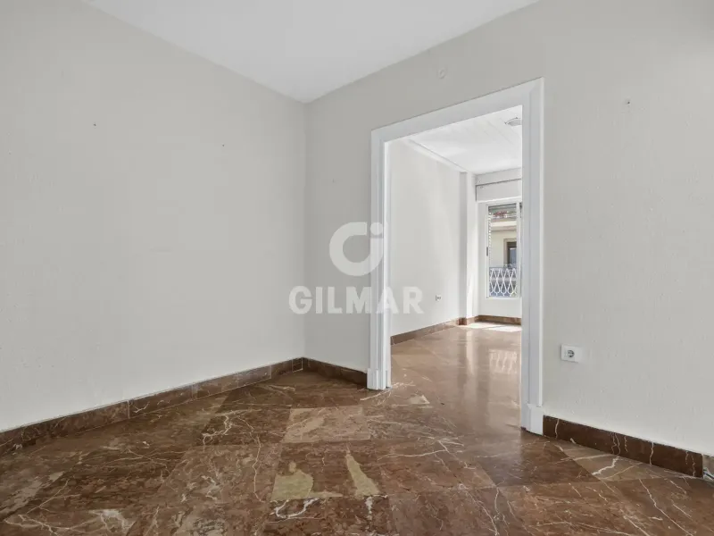Piso en Los Remedios - Sevilla