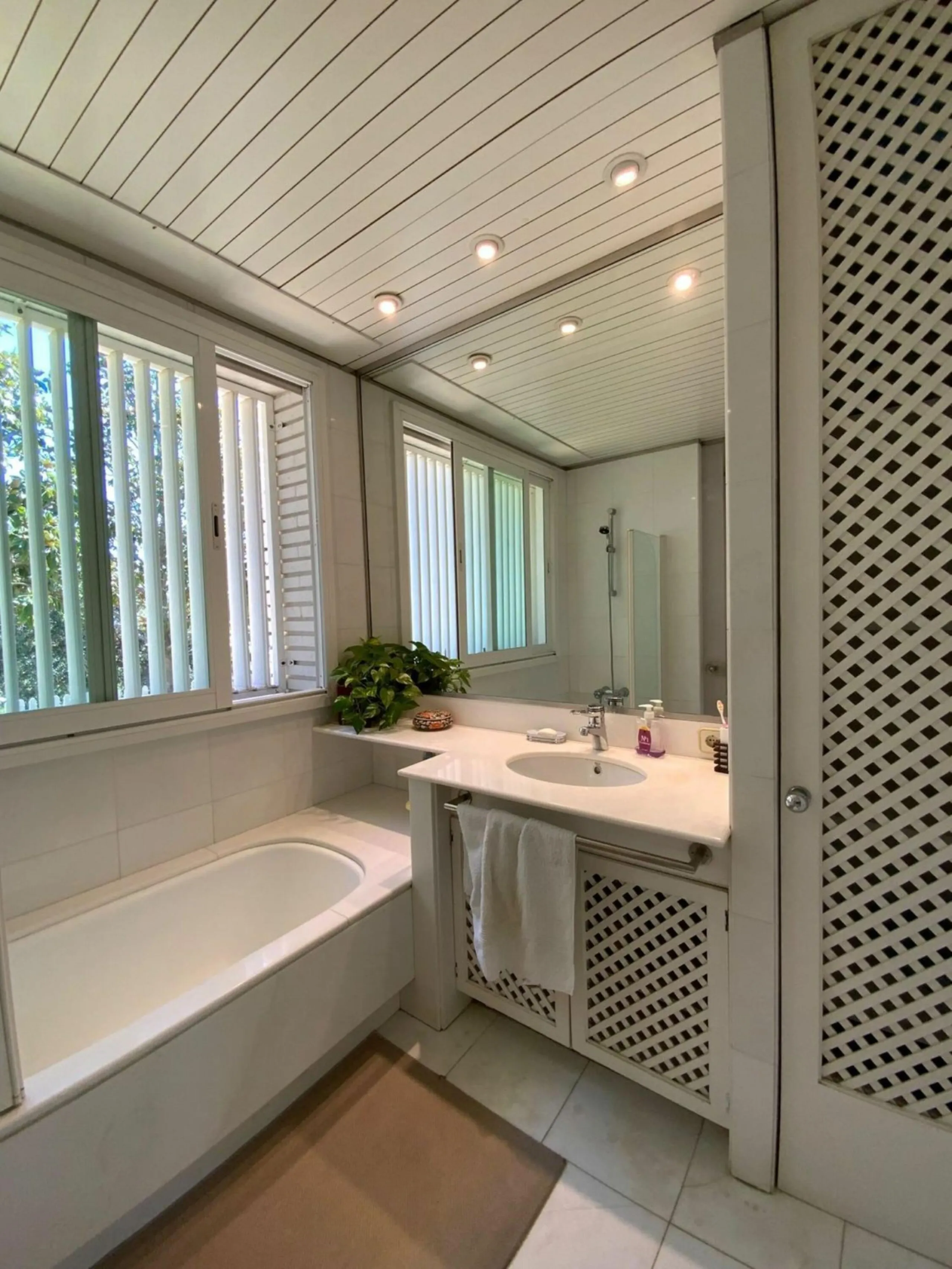 Exclusive Estate with Sea Views in Sant Vicenc de Montalt, Barcelona