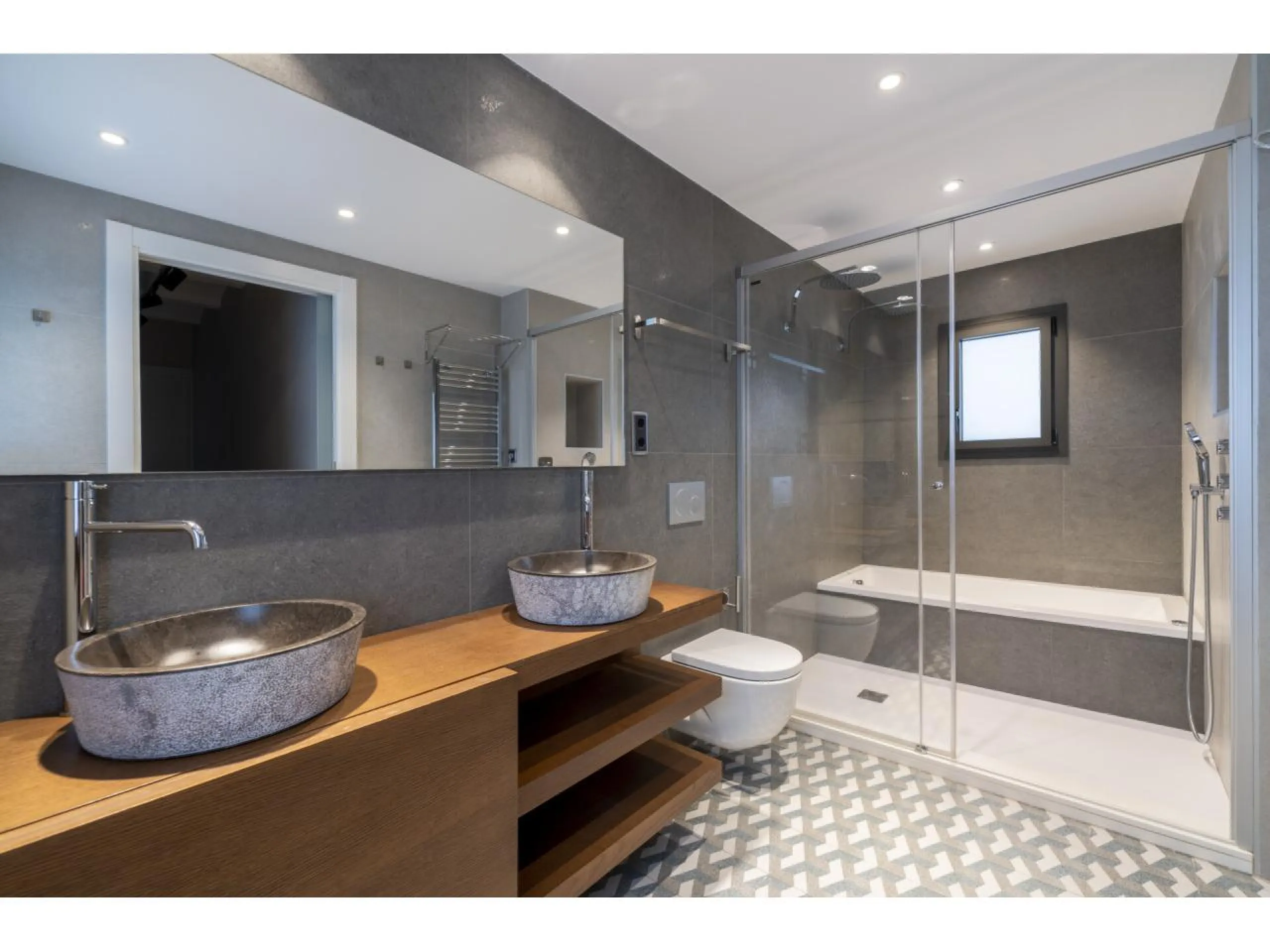 Modern Renovated Villa with Pool in Lloret de Mar, Costa Brava
