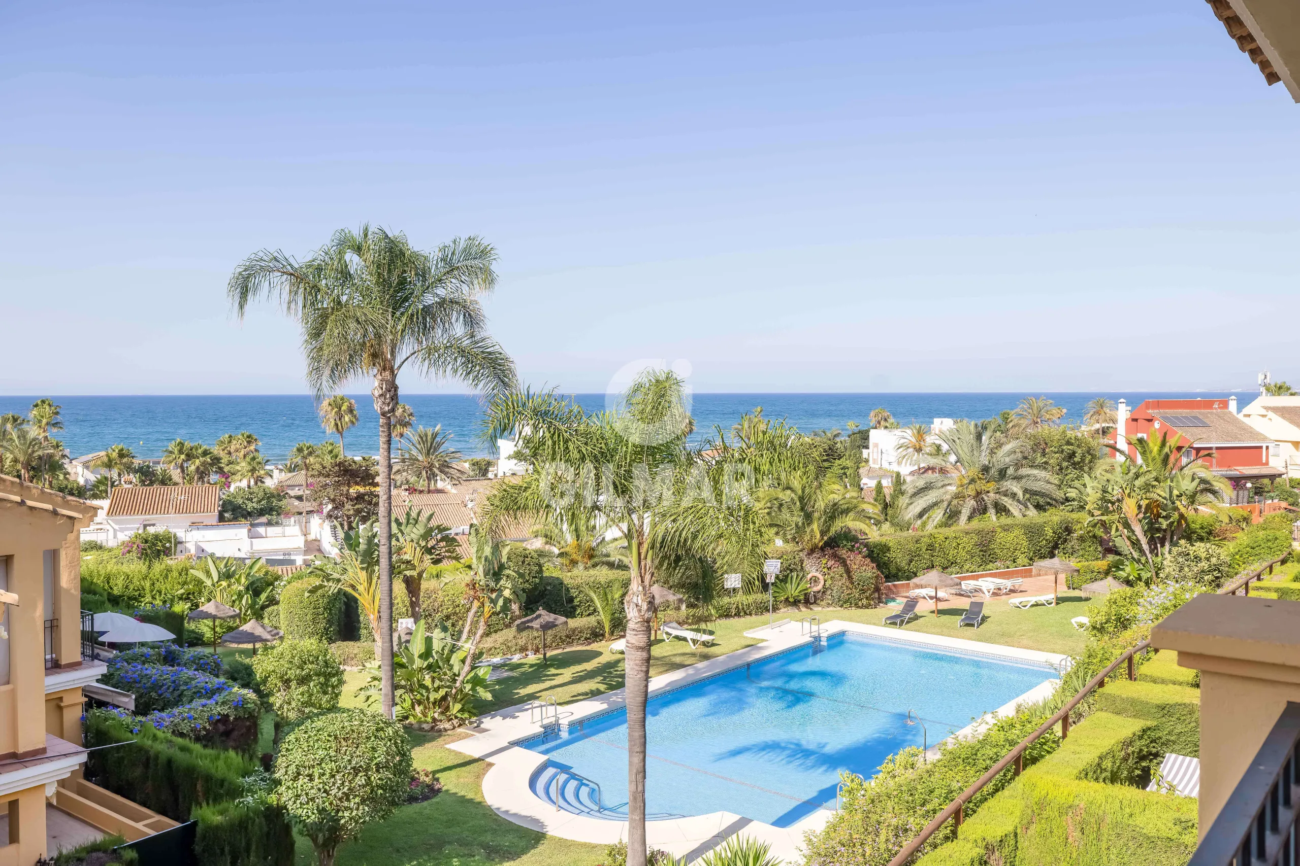 Duplex penthouse in Marbella Este - Málaga