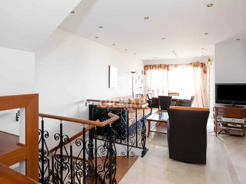 Duplex penthouse in Marbella Este - Málaga