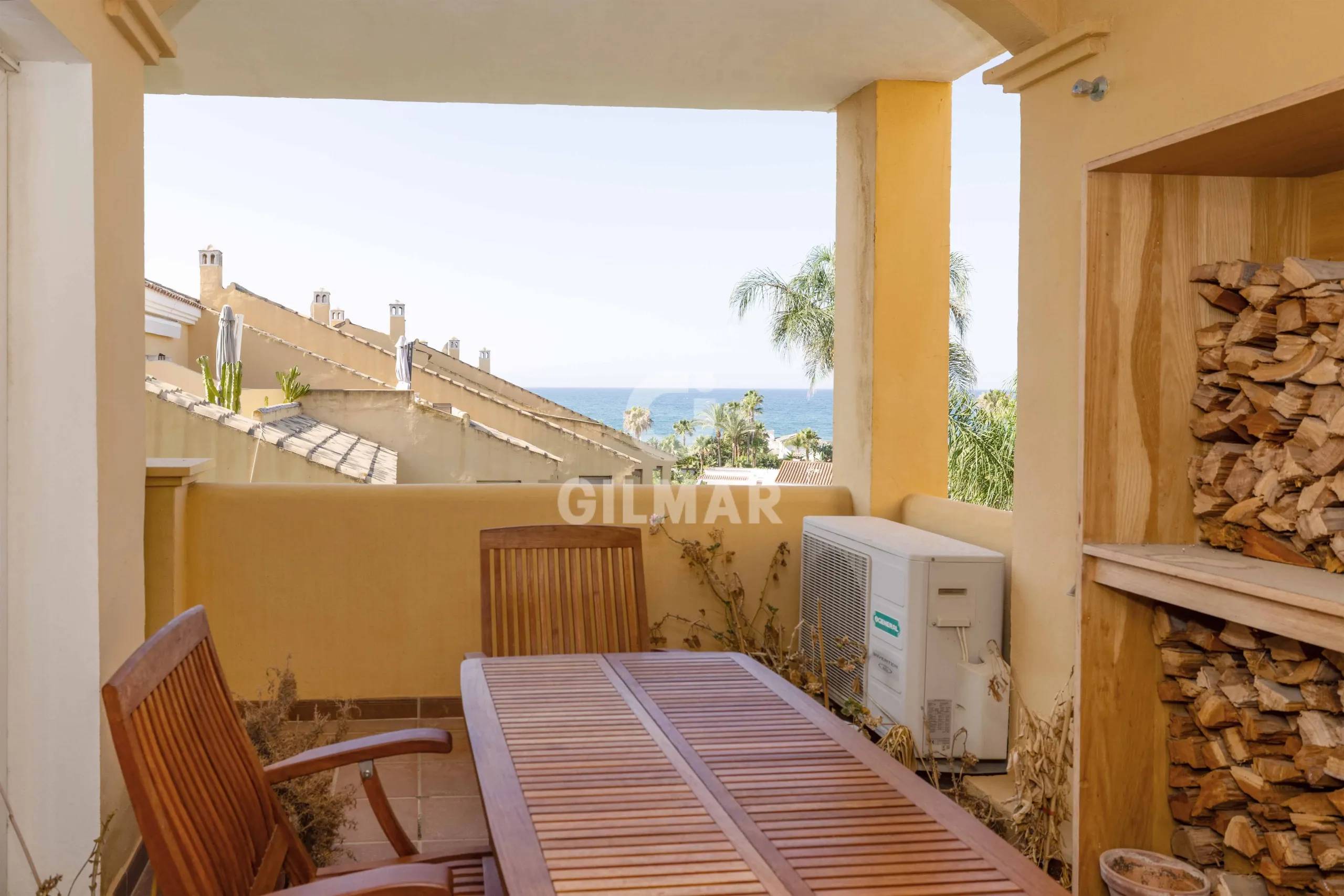 Duplex penthouse in Marbella Este - Málaga