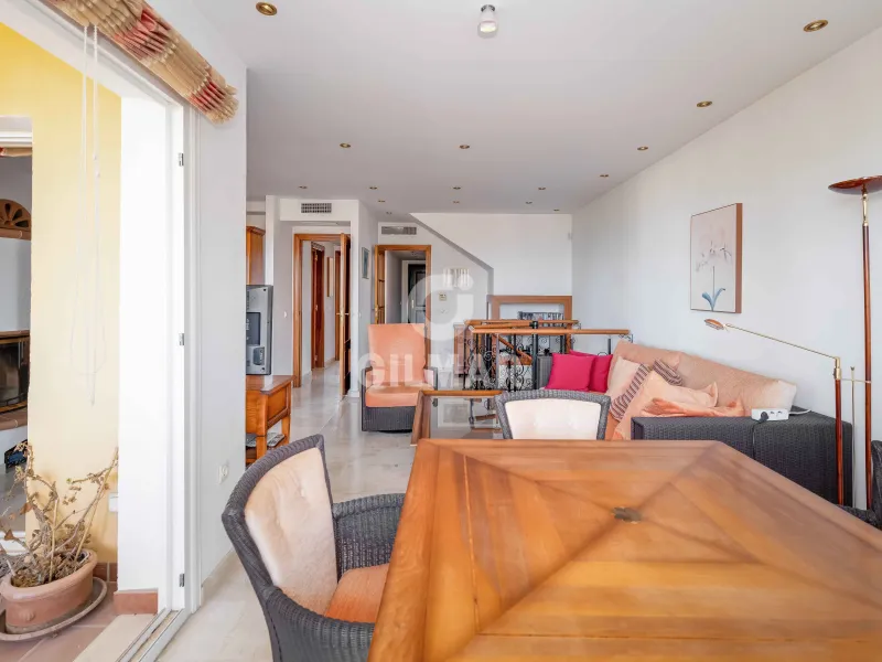 Duplex penthouse in Marbella Este - Málaga