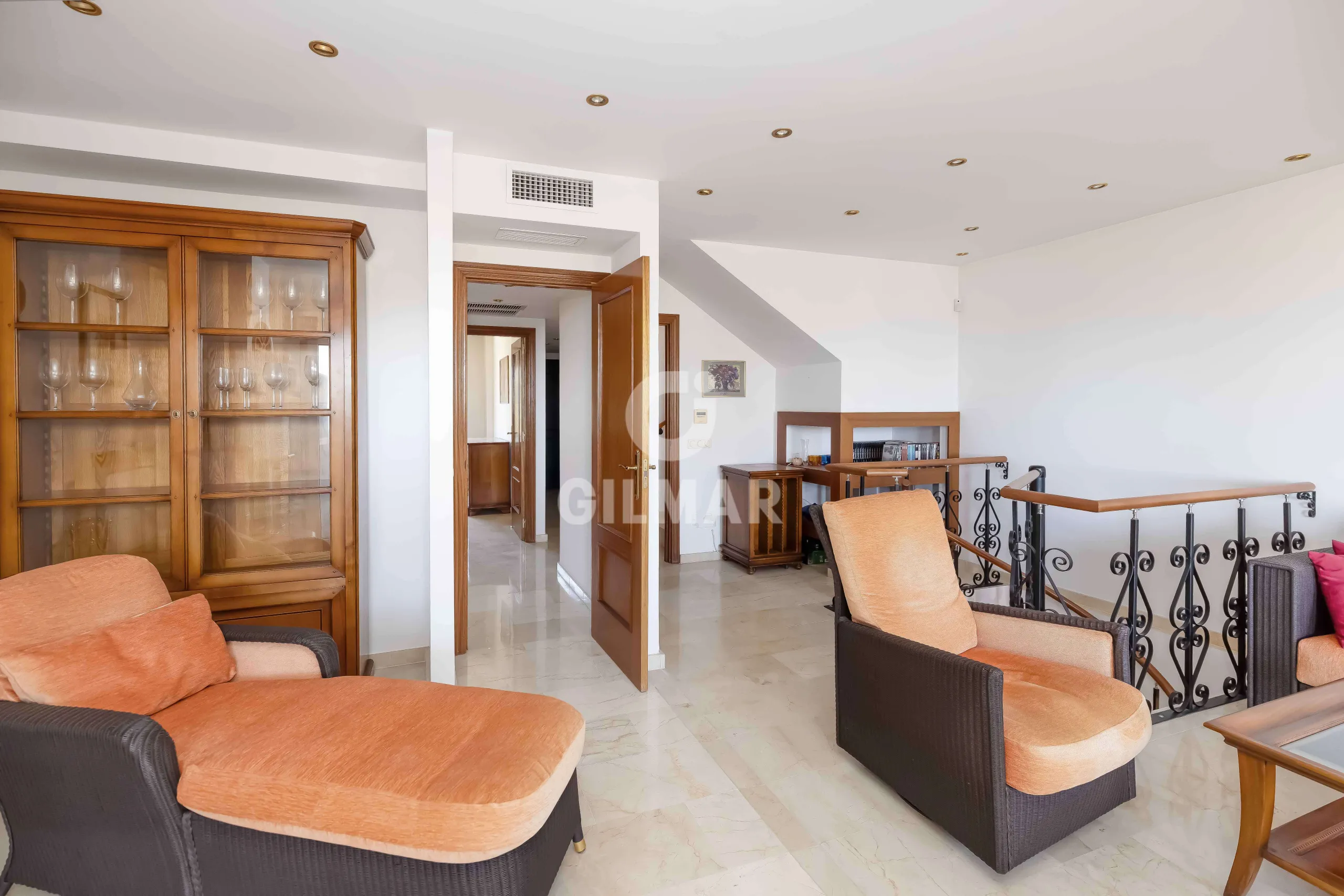 Duplex penthouse in Marbella Este - Málaga