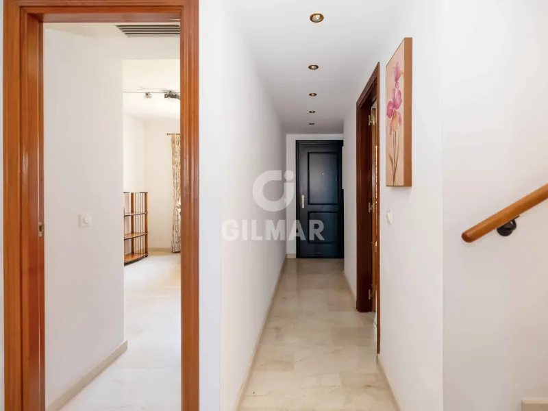 Duplex penthouse in Marbella Este - Málaga