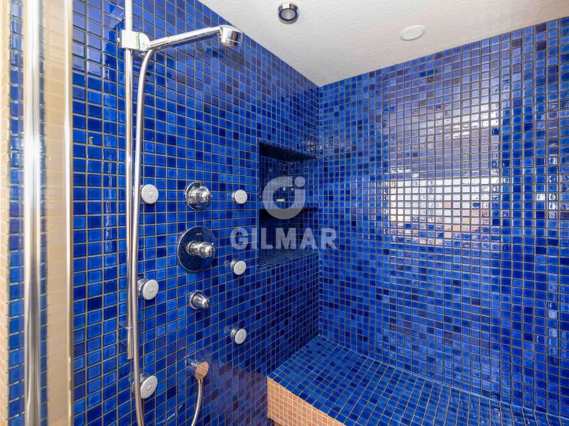 Duplex penthouse in Marbella Este - Málaga