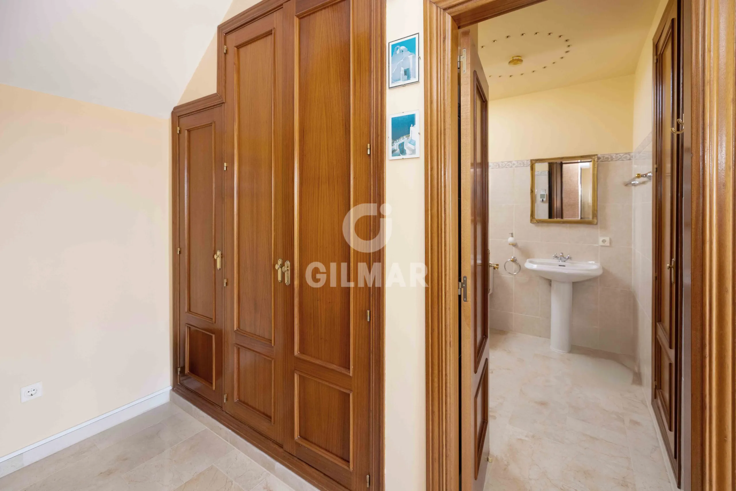 Duplex penthouse in Marbella Este - Málaga