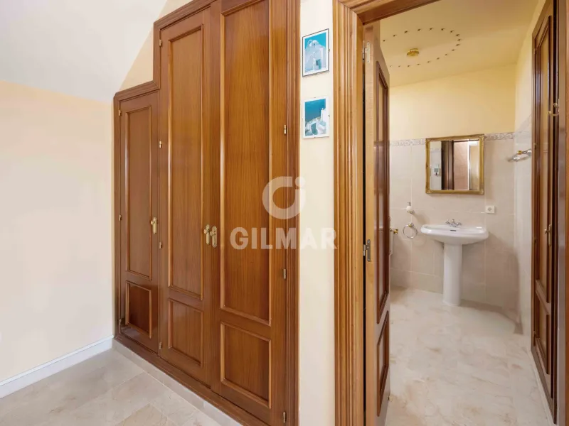 Duplex penthouse in Marbella Este - Málaga