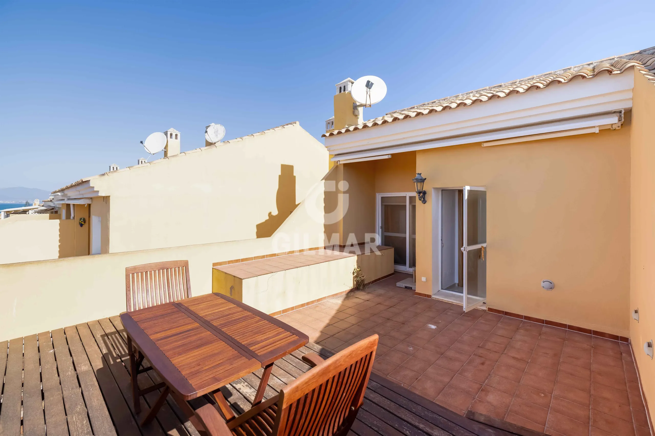 Duplex penthouse in Marbella Este - Málaga
