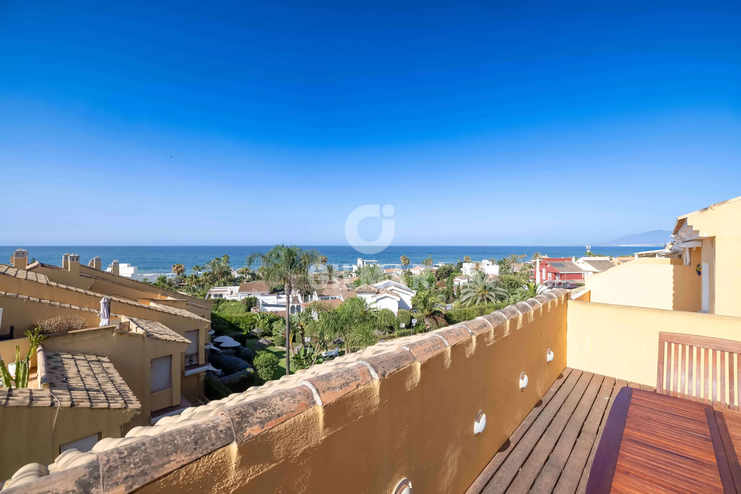 Duplex penthouse in Marbella Este - Málaga
