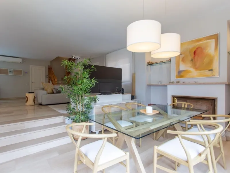 Contemporary Villa with Pool and Sea Views in El Masnou, Barcelona