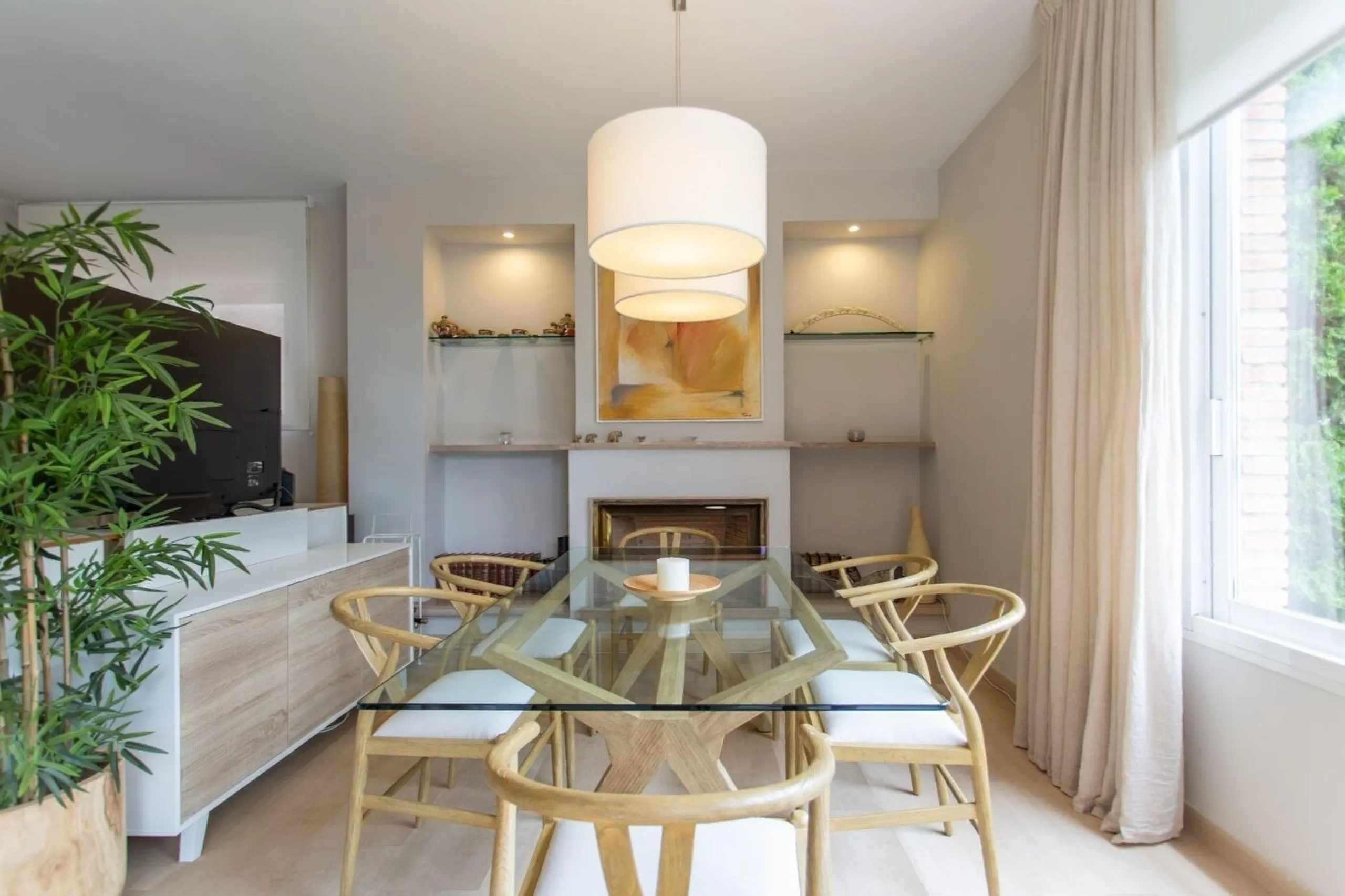 Contemporary Villa with Pool and Sea Views in El Masnou, Barcelona