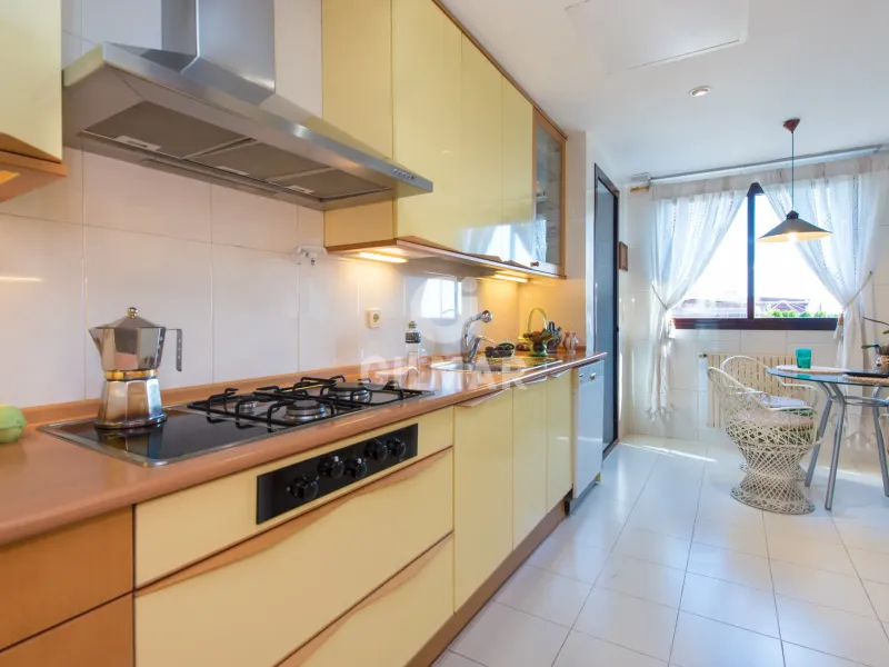 Apartment in Conde Orgaz - Madrid