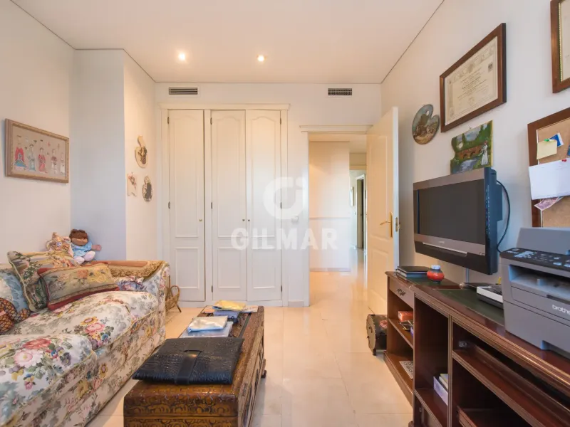 Apartment in Conde Orgaz - Madrid