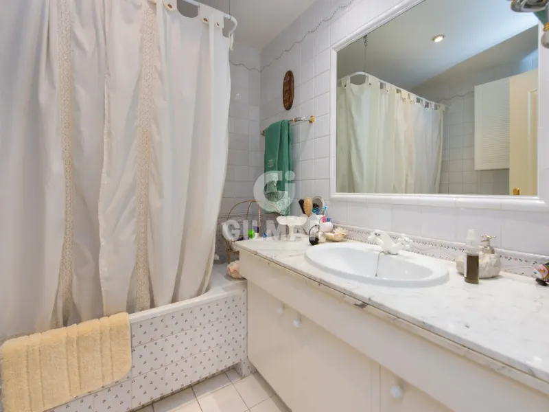 Apartment in Conde Orgaz - Madrid