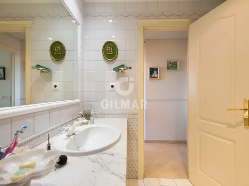 Apartment in Conde Orgaz - Madrid