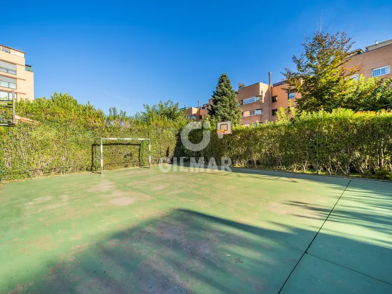 Apartment in Conde Orgaz - Madrid