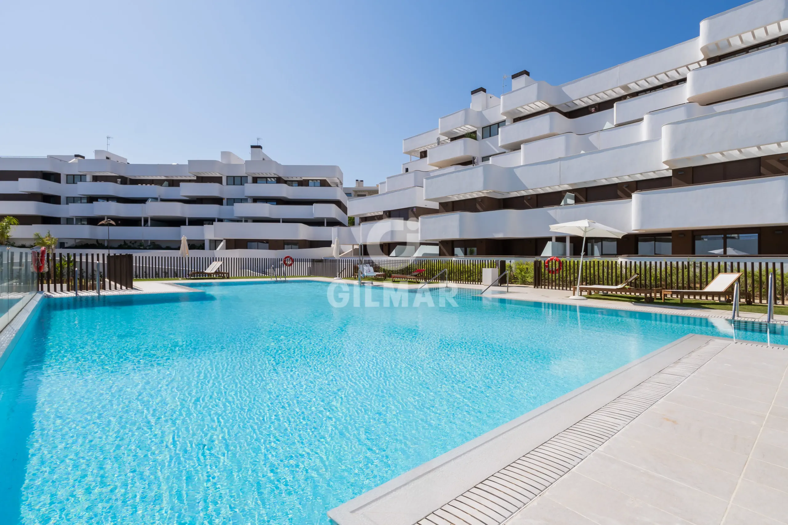 Bajo en Estepona - Málaga