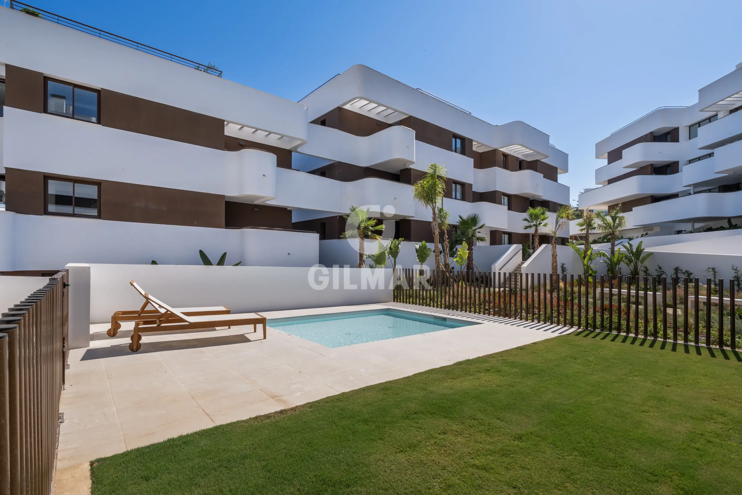 Bajo en Estepona - Málaga