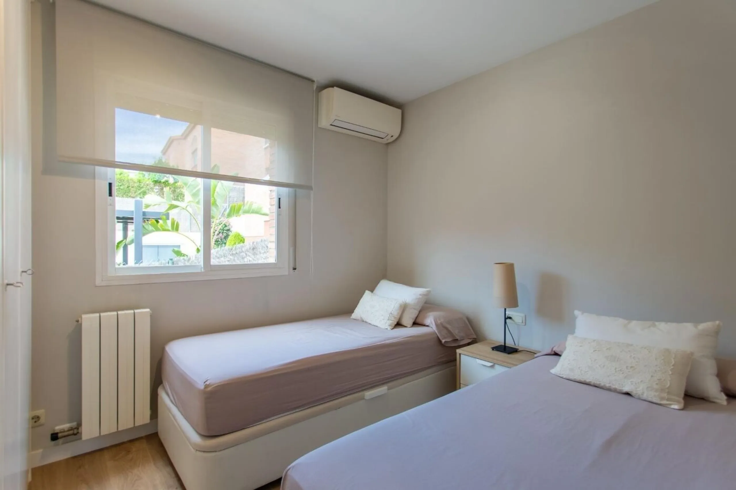 Contemporary Villa with Pool and Sea Views in El Masnou, Barcelona